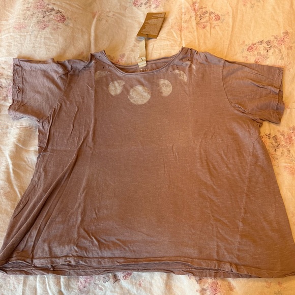 Magnolia Pearl Tops - Magnolia Pearl Lavender Moon Evolution T - Boyfriend Cut - OS - Beautiful- NWT